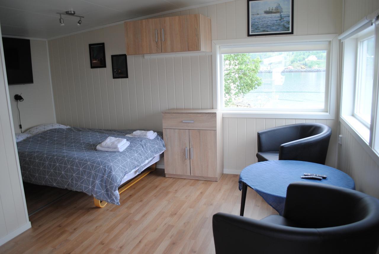 Furoy Hotel Apartments And Boating Sorreisa المظهر الخارجي الصورة